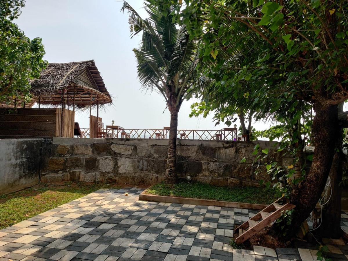 Shalom Beach Residency Alappuzha Екстер'єр фото